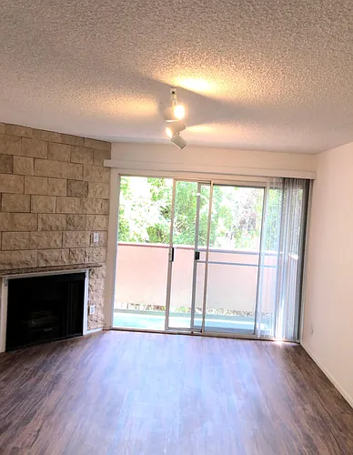 5320 Whitsett Ave #11 Photo 1