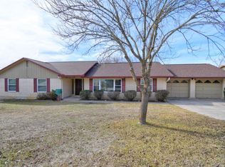 210 Poco Vista Dr S, Kerrville, TX 78028