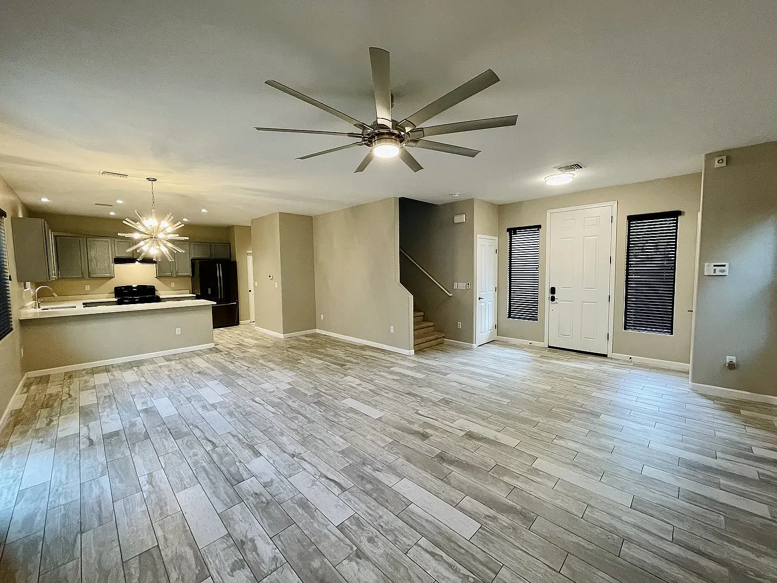 3 bed, 2.5 bath, 1771 sqft, $1,850 — Photo 3