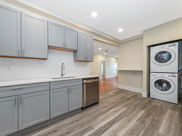 44 Brackett St, Brighton, MA 02135