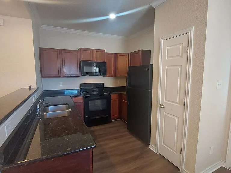 4916 Appleseed Ct — Photo 27