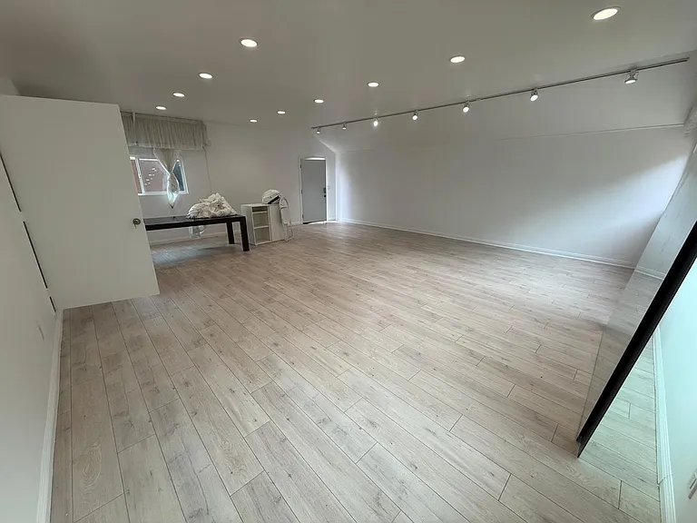 918 Diamond St — Photo 21