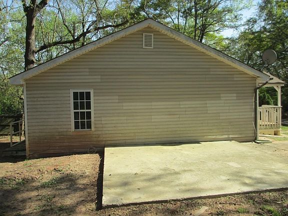 2nd image of 97 Dogwood Cir