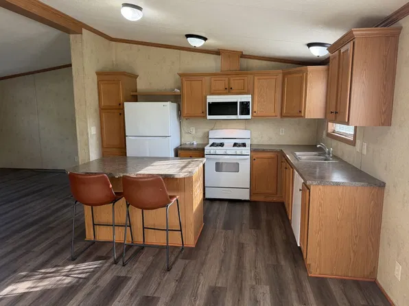 6150 York Rd, Spring Grove, PA 17362