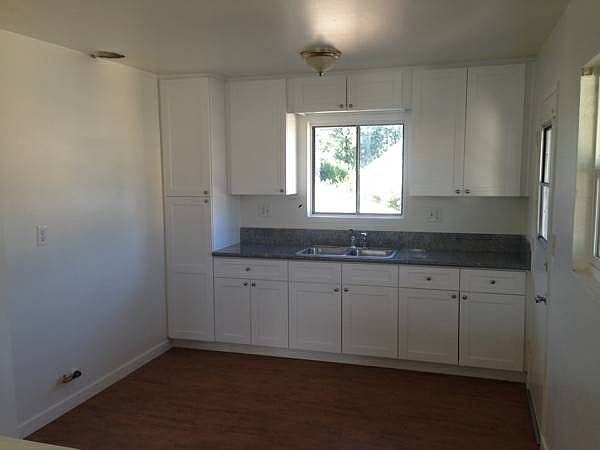 1st image of 7737 Comstock Ave