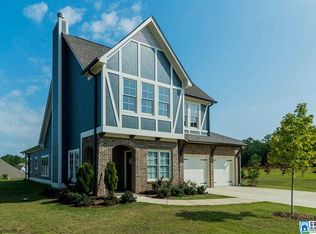1000 Garnet Dr, Calera, AL 35040