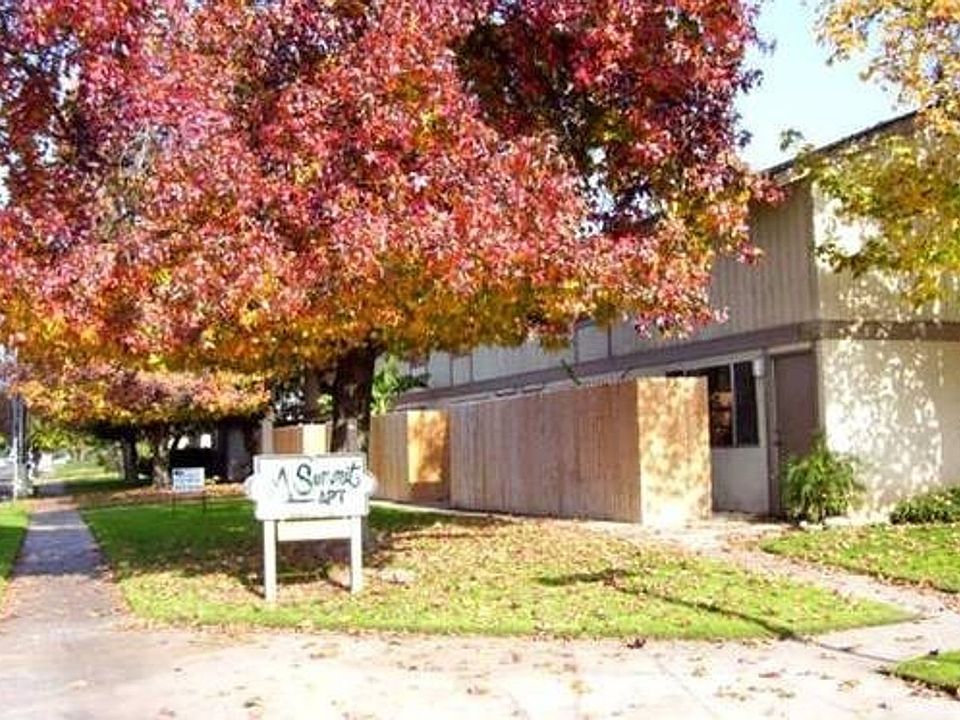 1st image of 6088 N Fresno St #600