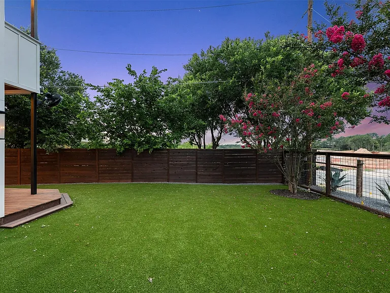 5601 Jackie Robinson St #1 — Photo 34