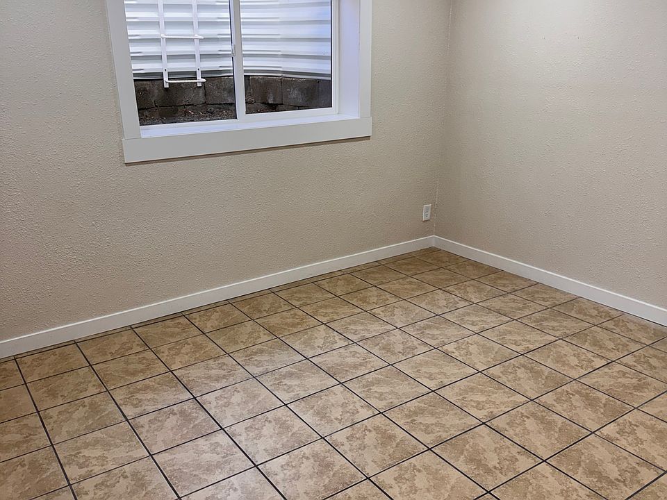 1st image of 4406 W Payette Ave #C