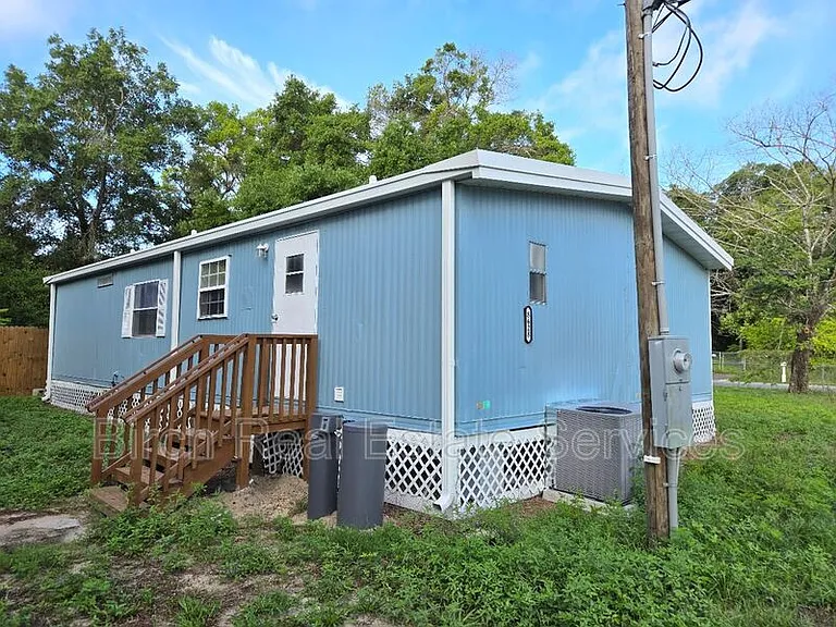 8628 Adonis Rd — Photo 3