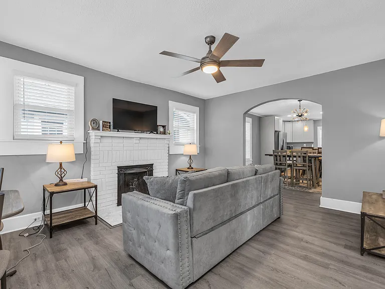 3402 Dodson Ave — Photo 4