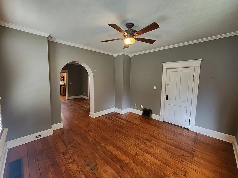 308 S Lincoln Ave — Photo 12