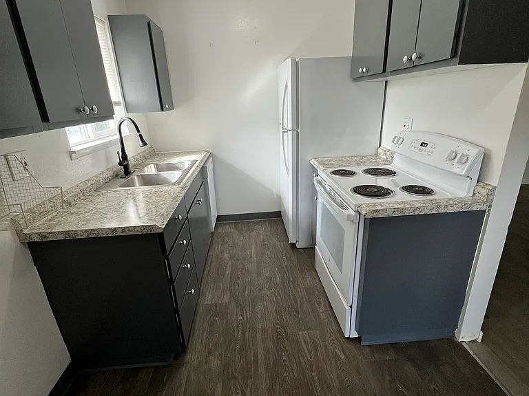 21541 SW Sherwood Blvd — Photo 11