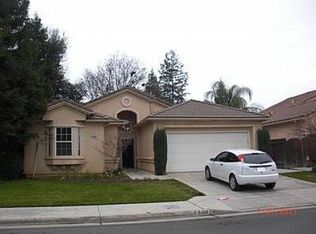 7644 N McCaffrey Ave, Fresno, CA 93722