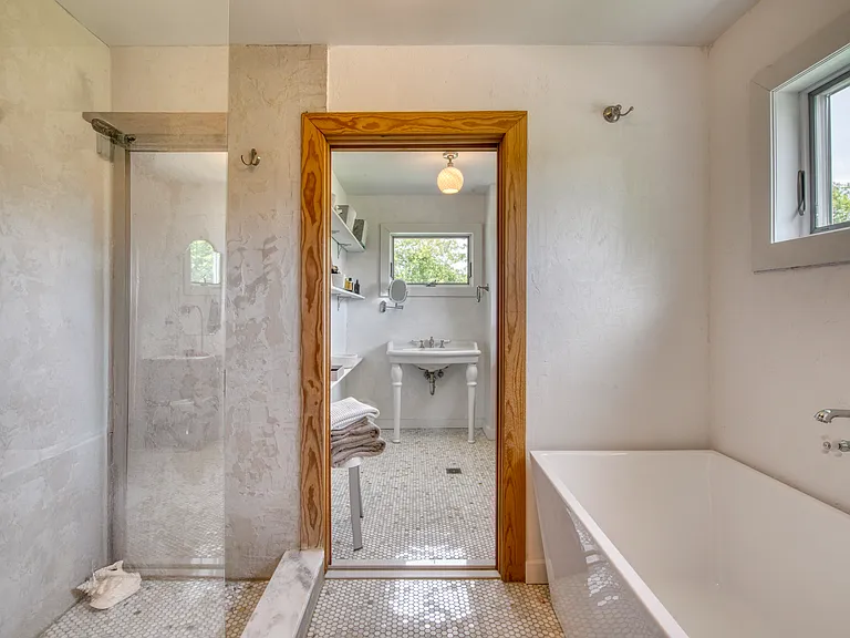 745 Golfview Ct — Photo 12