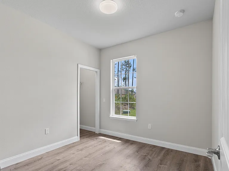 8 Regina Ln #B — Photo 16