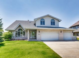 8220 Rutherford Dr, Woodridge, IL 60517