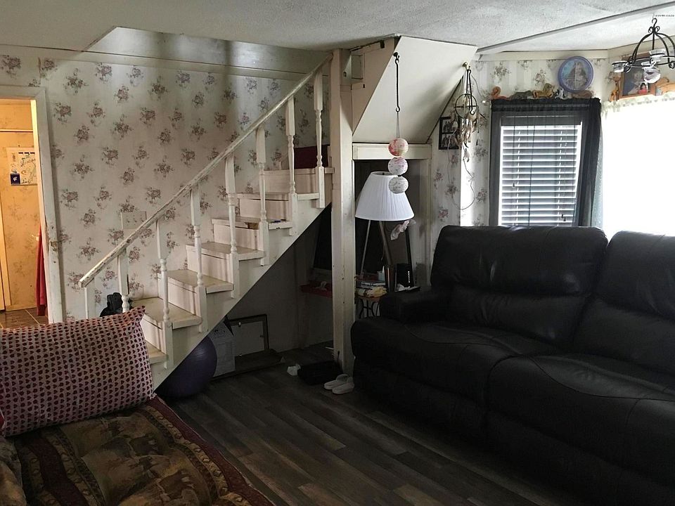 2nd image of 1655 20th St