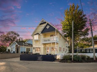 22 Grand Blvd, South Haven, MI 49090