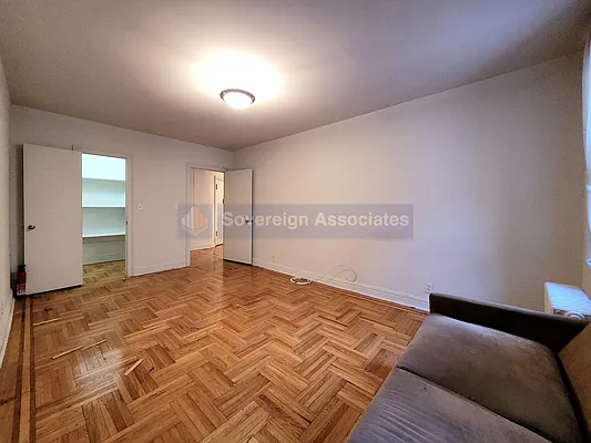 Rented by Sovereign Associates | media 7