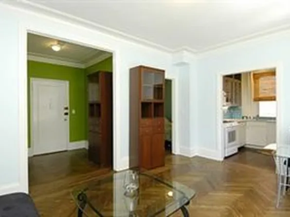 360 Riverside Dr image 1 of 6