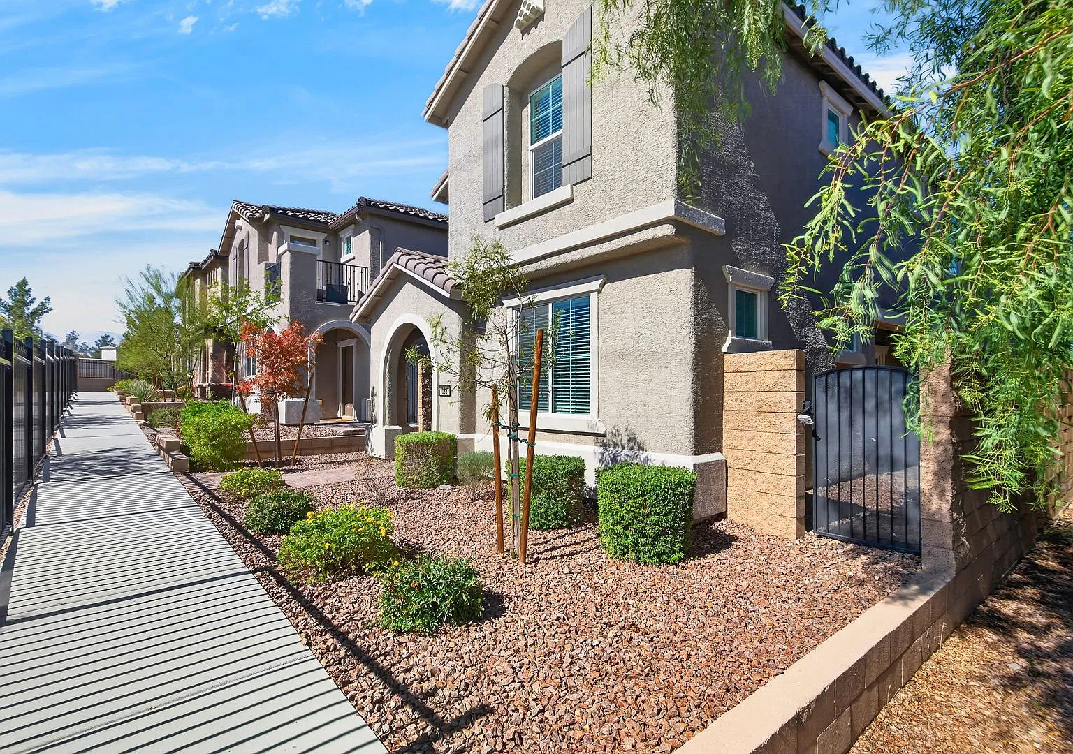 Move-In Ready! Amazing 3-Beds 2.5 Bath 2-Car Garage Home In Centennial! — Photo 1
