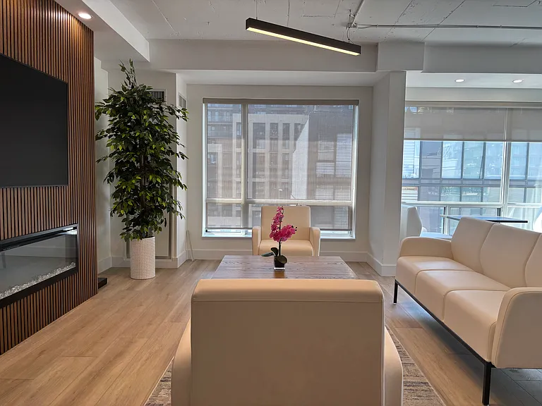 525 Richmond Street — Photo 25
