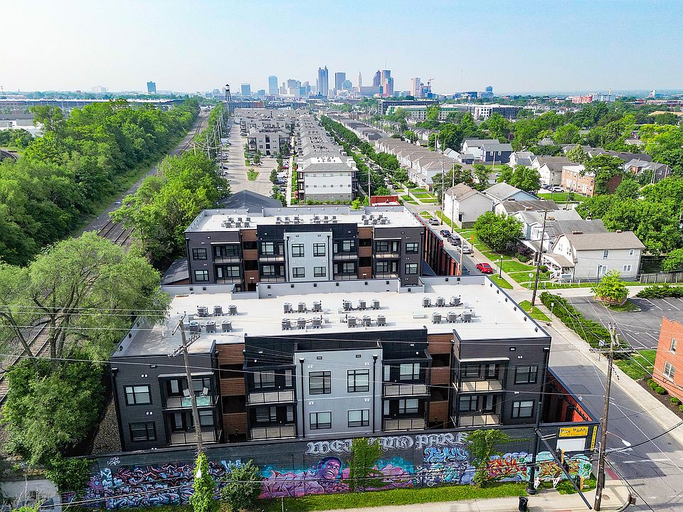 overhead view of 1460 Grant