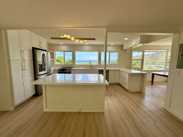 809 Ailuna St, Honolulu, HI 96821
