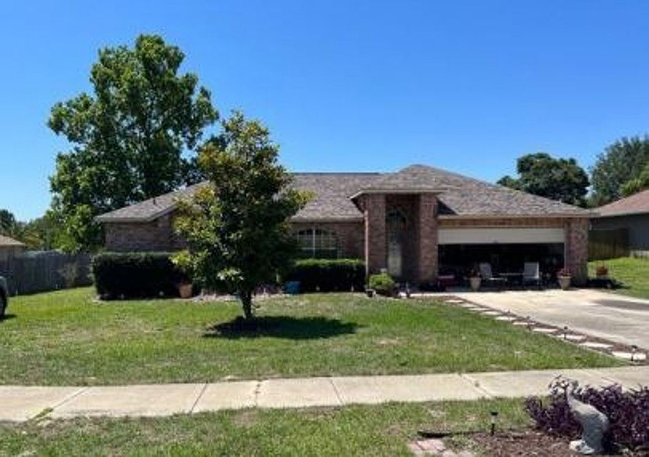 1st image of 824 White Birch Ct