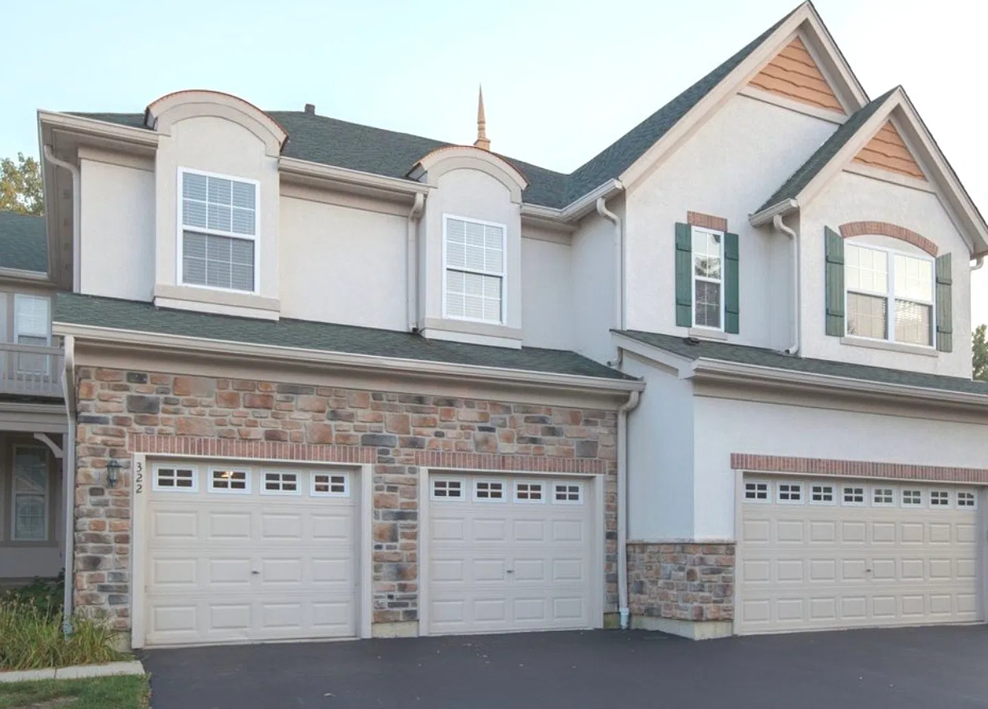 3 bed, 2.5 bath, 3000 sqft, $3,700 — Photo 1