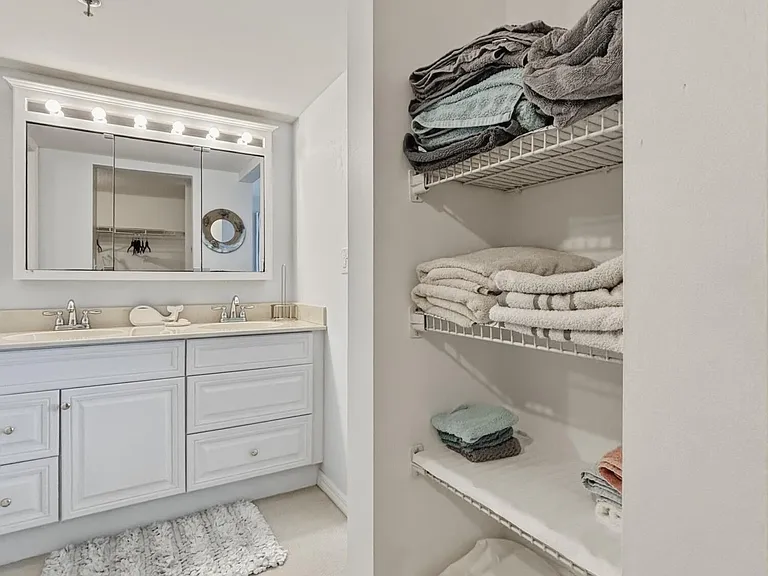 355 S Ocean Dr #106 — Photo 44