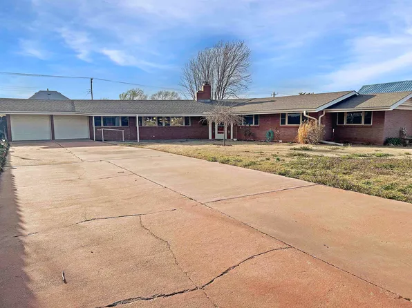 1051 8th St, Alva, OK 73717