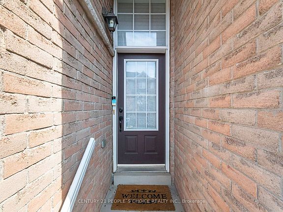5th image of 7055 Fairmeadow Cres