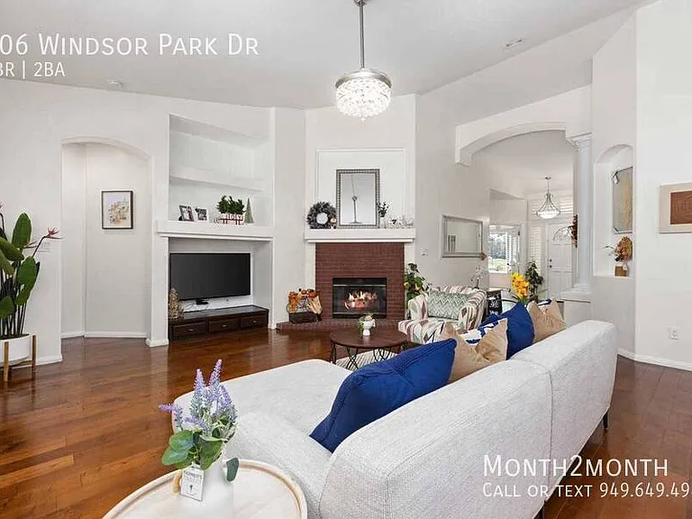 606 Windsor Park Dr — Photo 2