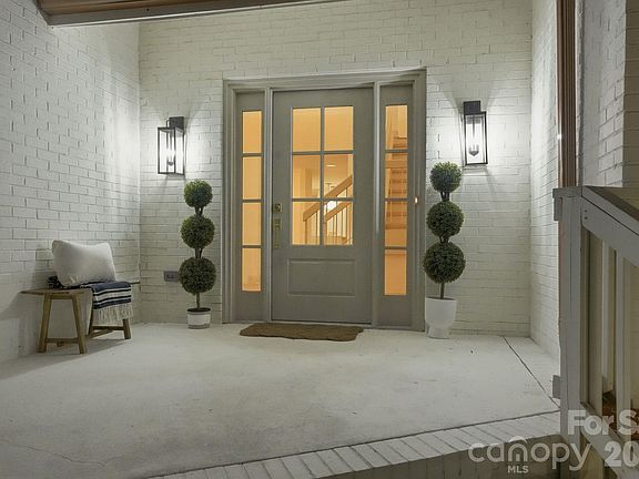 2nd image of 4818 Carmel Rd