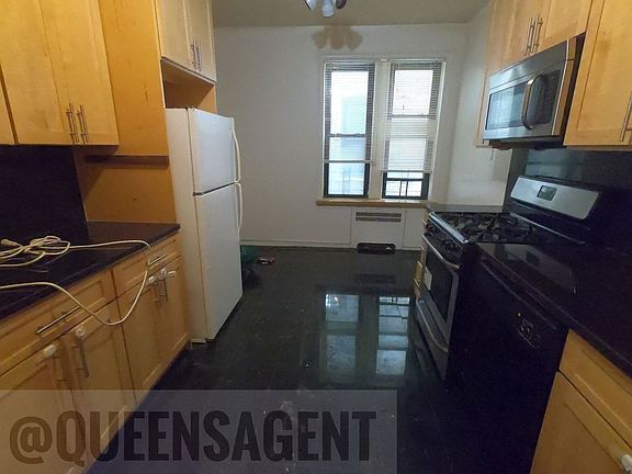2nd image of 41-00 43rd Ave #E2