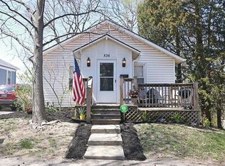 836 S Oxford Ave, Independence, MO 64053