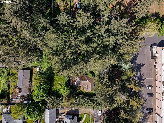 4th image of 12030 SE Rhone St