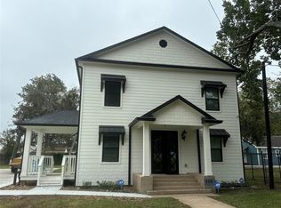 113 S Rusk St #D, Wharton, TX 77488