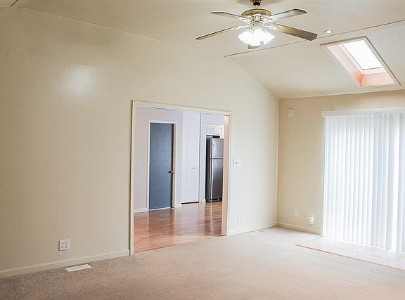 5th image of 4 Brockway Dr