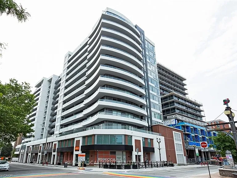 212 King William St E #1019 — Photo 1