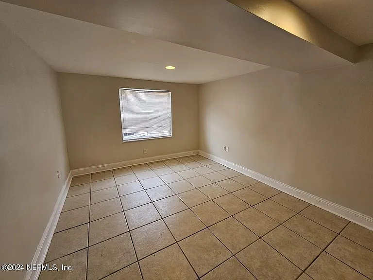 925 Phillips St #1 — Photo 7