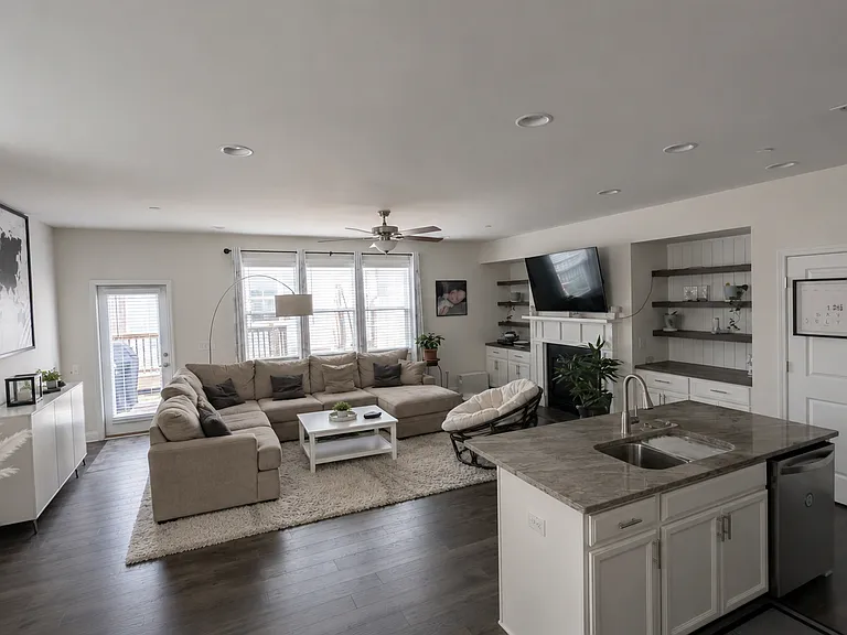 120 Addison Way #120 — Photo 23