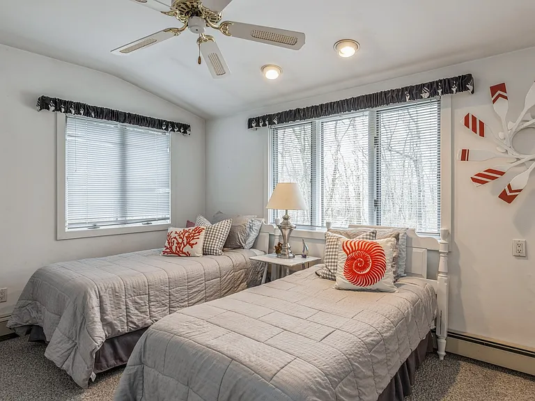 34 Rolling Hill Ct W — Photo 19