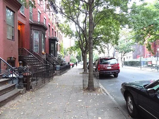 Rented by Blue Egg Realty Corp | media 22