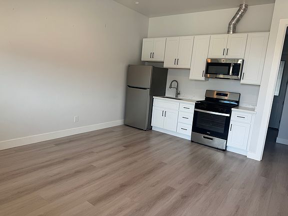 2nd image of 4577 Lambert Dr #A