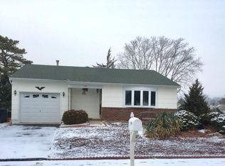 104 Northumberland Dr, Toms River, NJ 08757