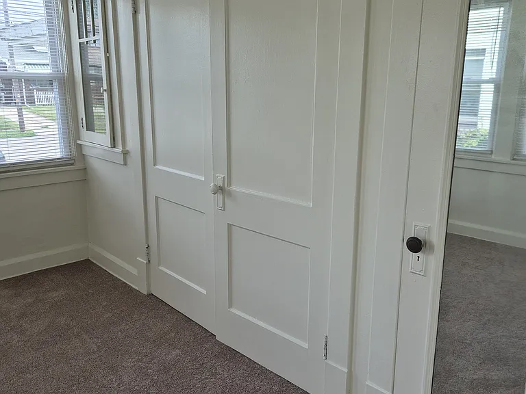 1005 Broad Ave NW #102 — Photo 4