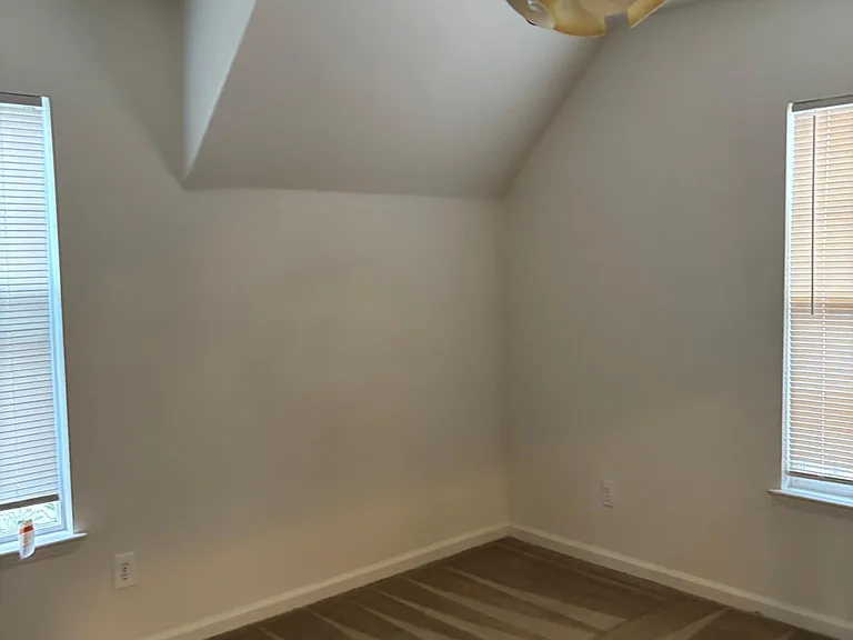 715 S Comunidad St — Photo 12